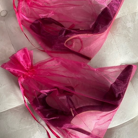 LOLA SHOETIQUE 7.5 MAROON ANKLE WRAP HEEL - Picture 4 of 5